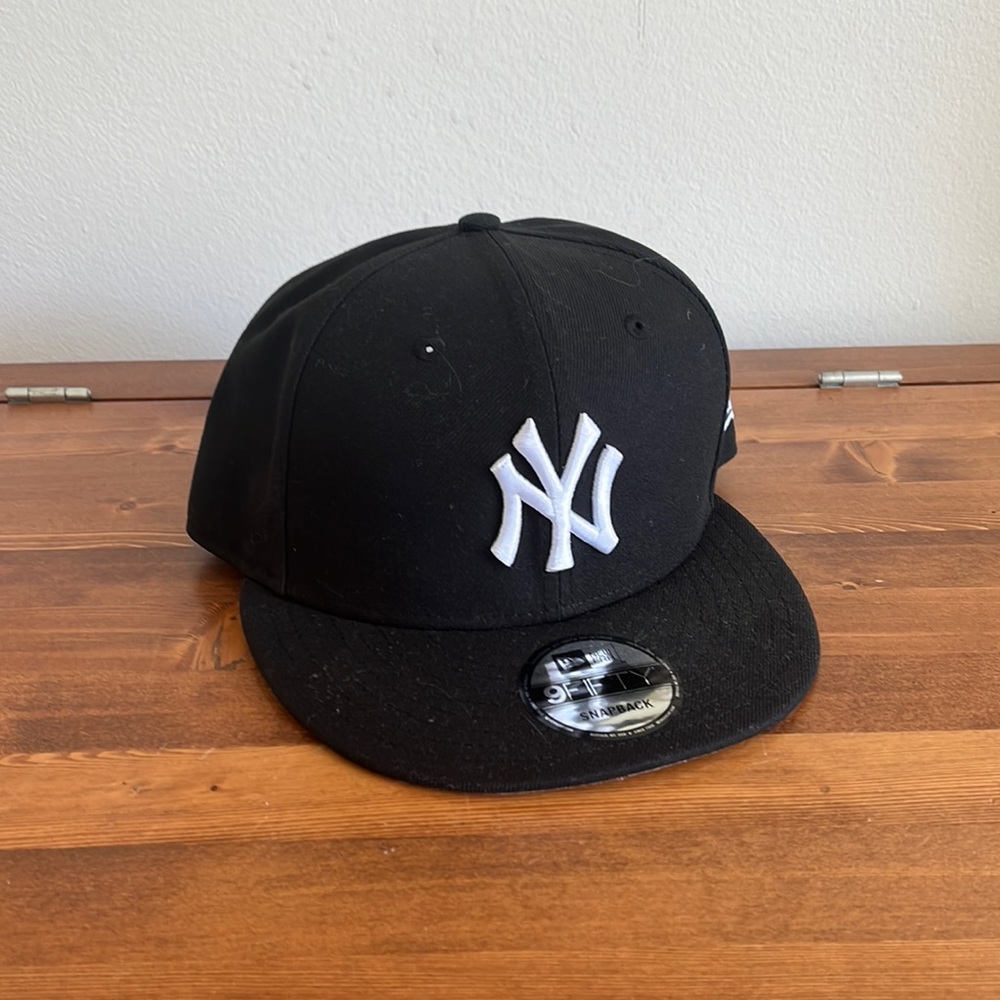 New York Yankees New Era black SnapBack